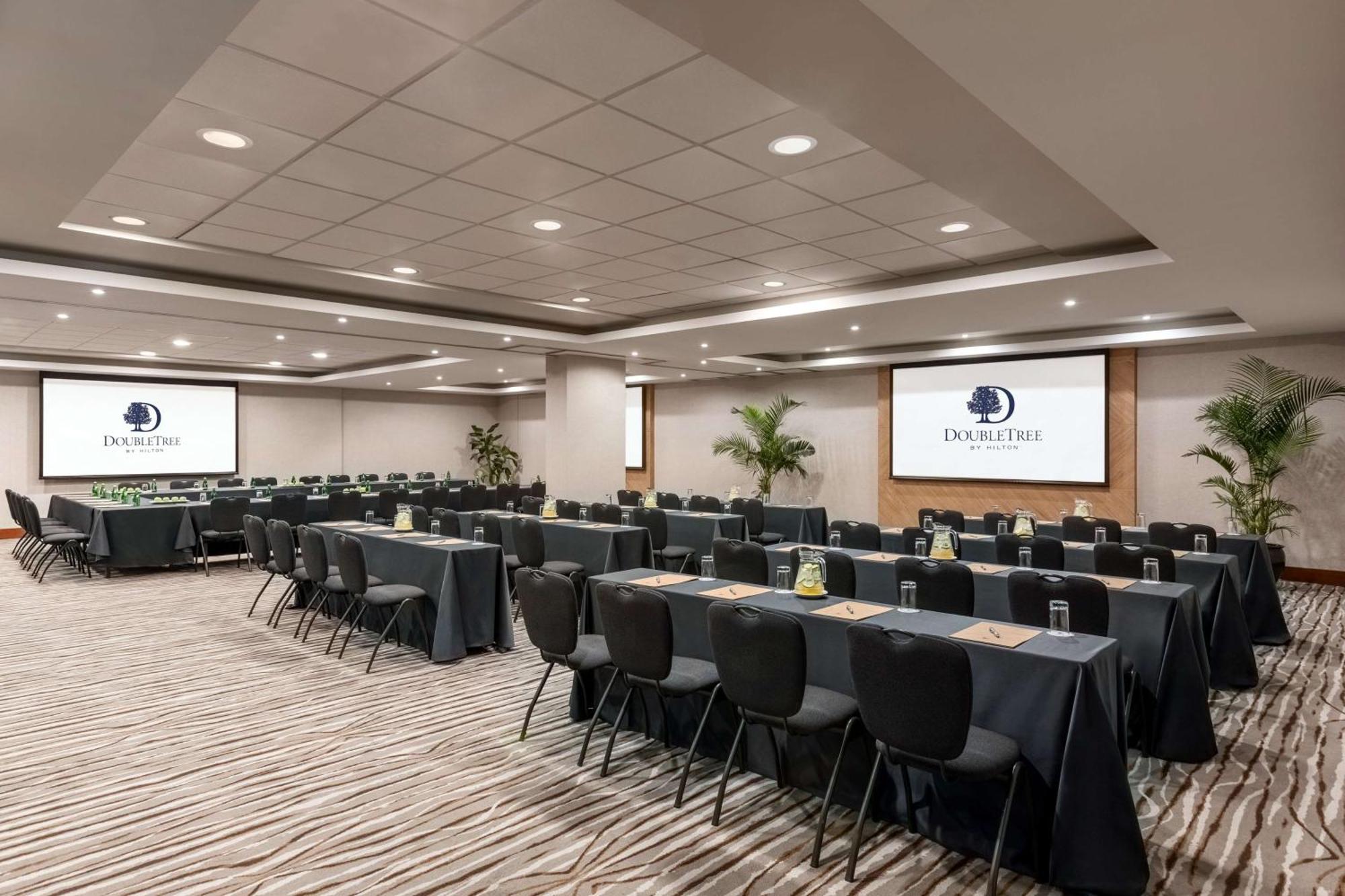 Doubletree By Hilton Lima Miraflores El Pardo Exterior photo